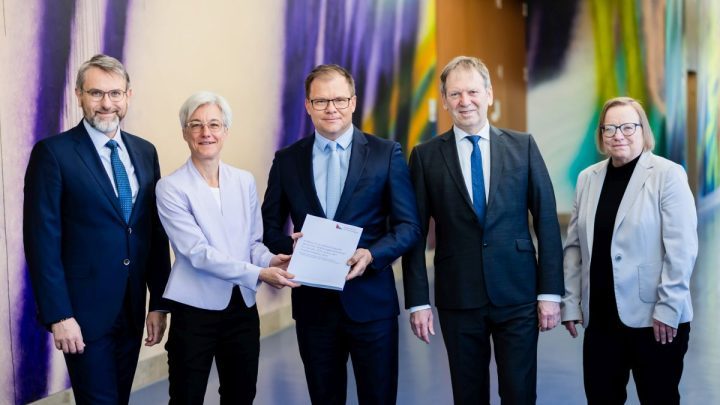 Compliance with emissions budget by 2030 uncertain, but confirmed – significant target breach expected from 2030 at the latest